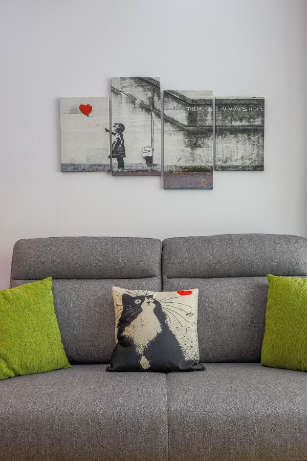 Apartamento De Diseno Centro Sevilla. Wifi/Ac מראה חיצוני תמונה